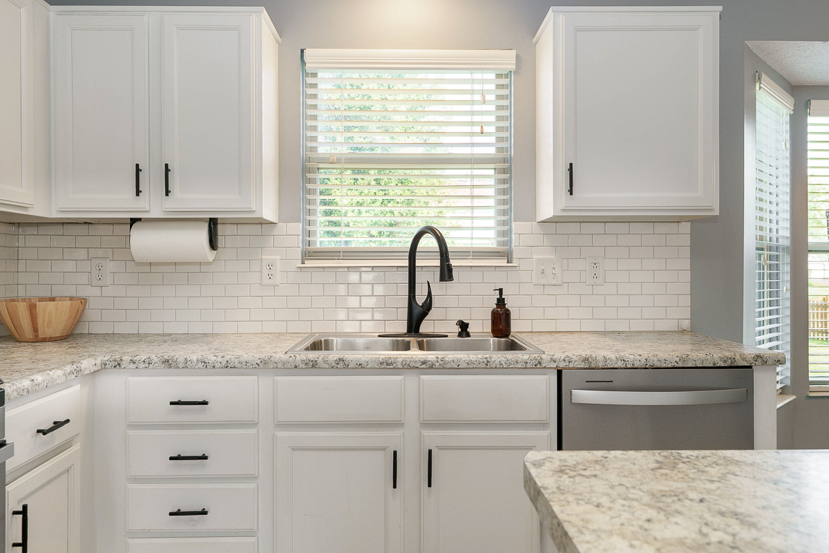 3281 Darby Glen Blvd-20