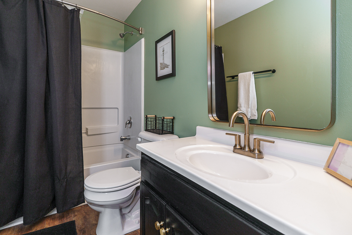 330 E Morrill Ave-17