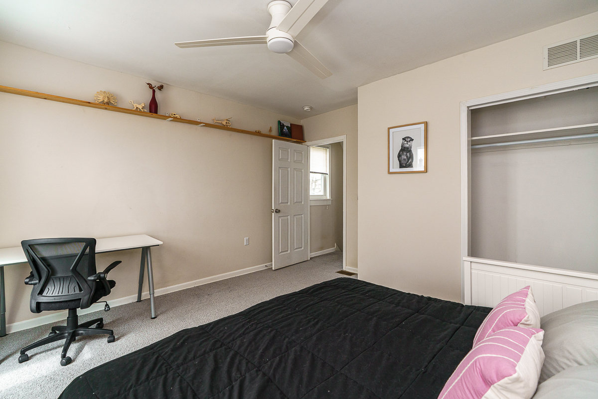 330 E Morrill Ave-20