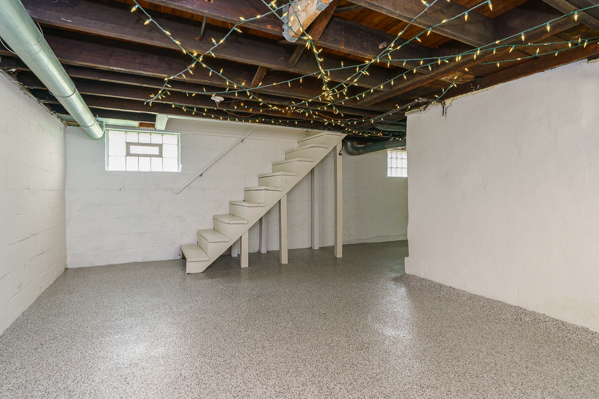 338 Sheldon Ave-20