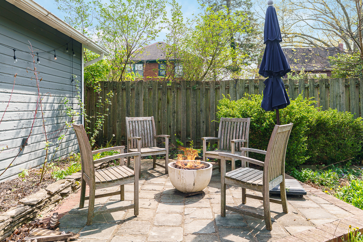 357 Fallis Rd-4