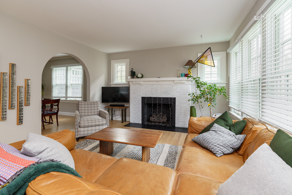357 Fallis Rd-7