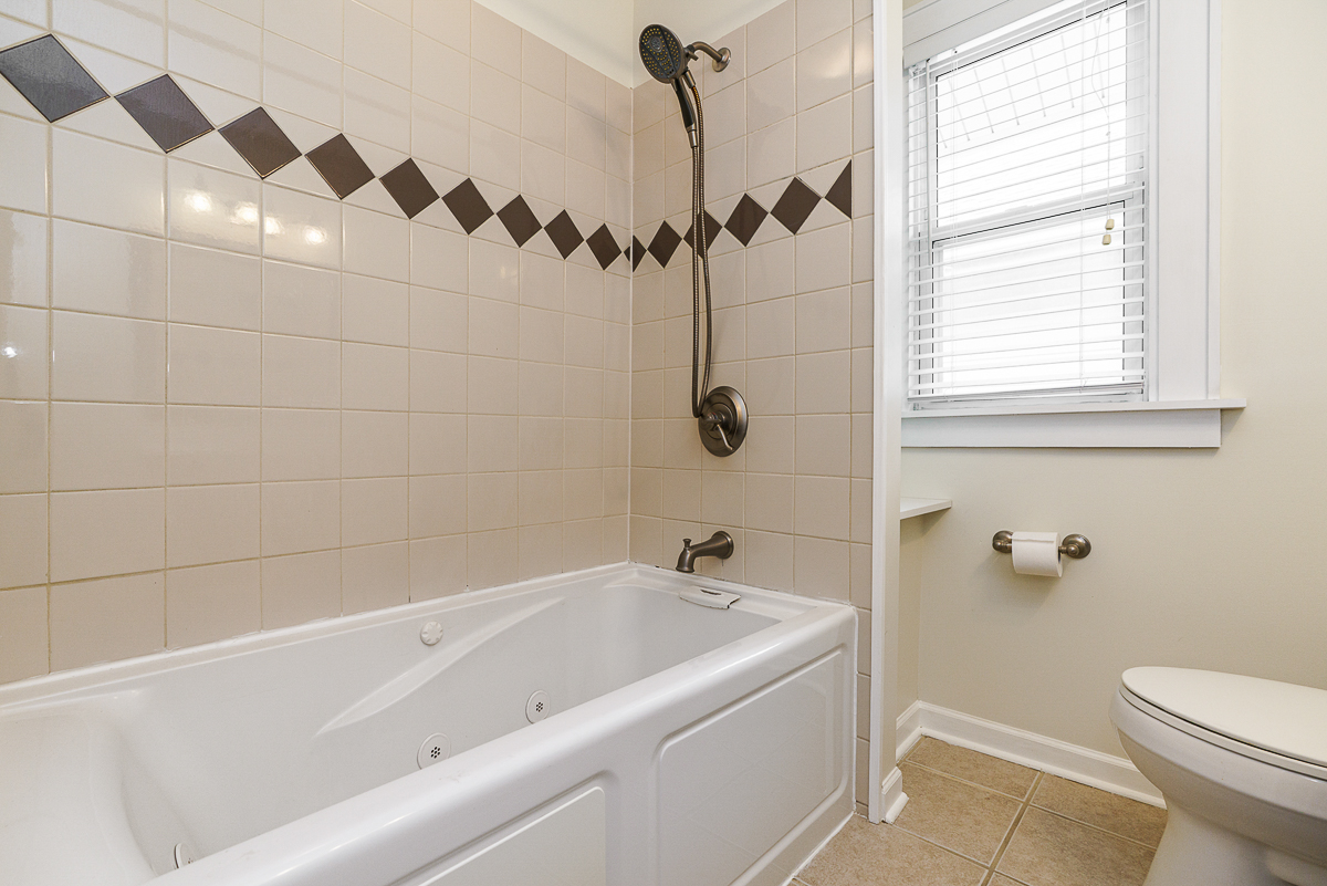 402 Southwood Ave-34