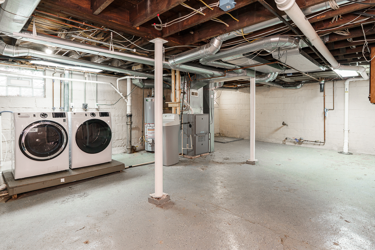 402 Southwood Ave-38