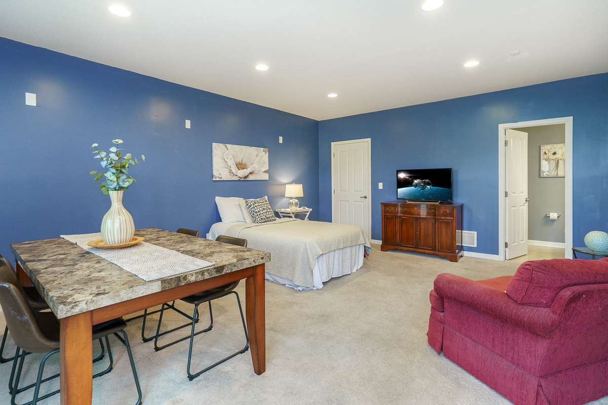 413 Westgreen Ln-18