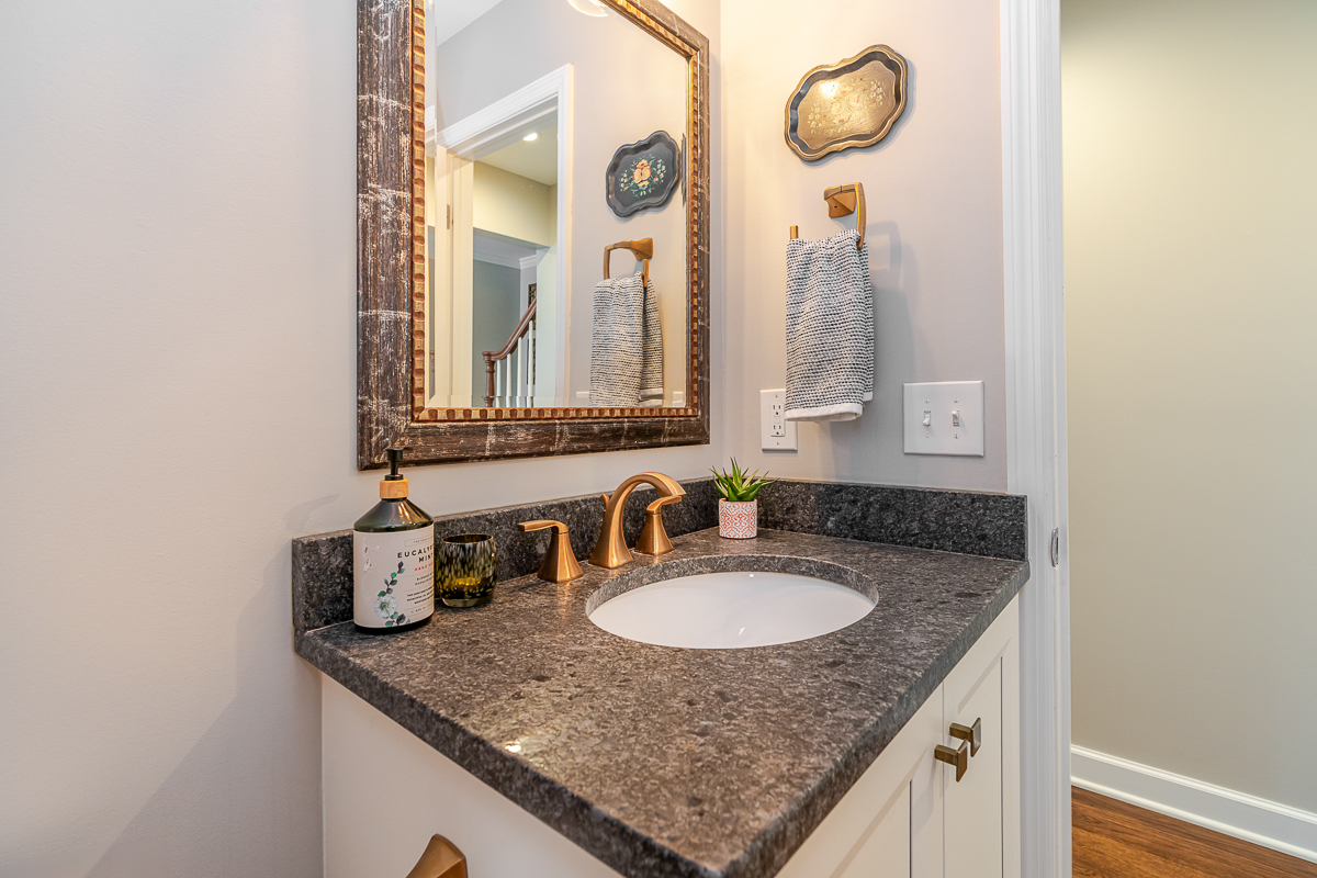 4316 Shire Cove Rd-27