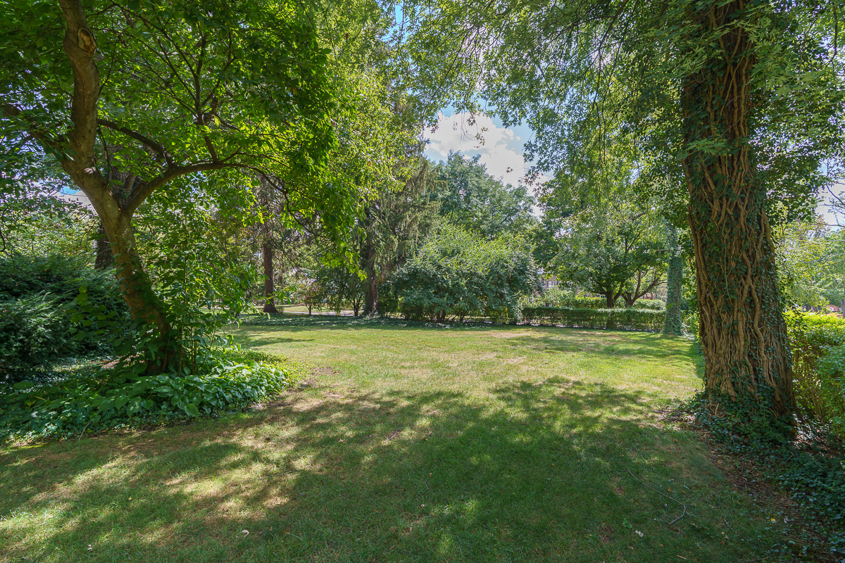 436 s Parkview Ave-11