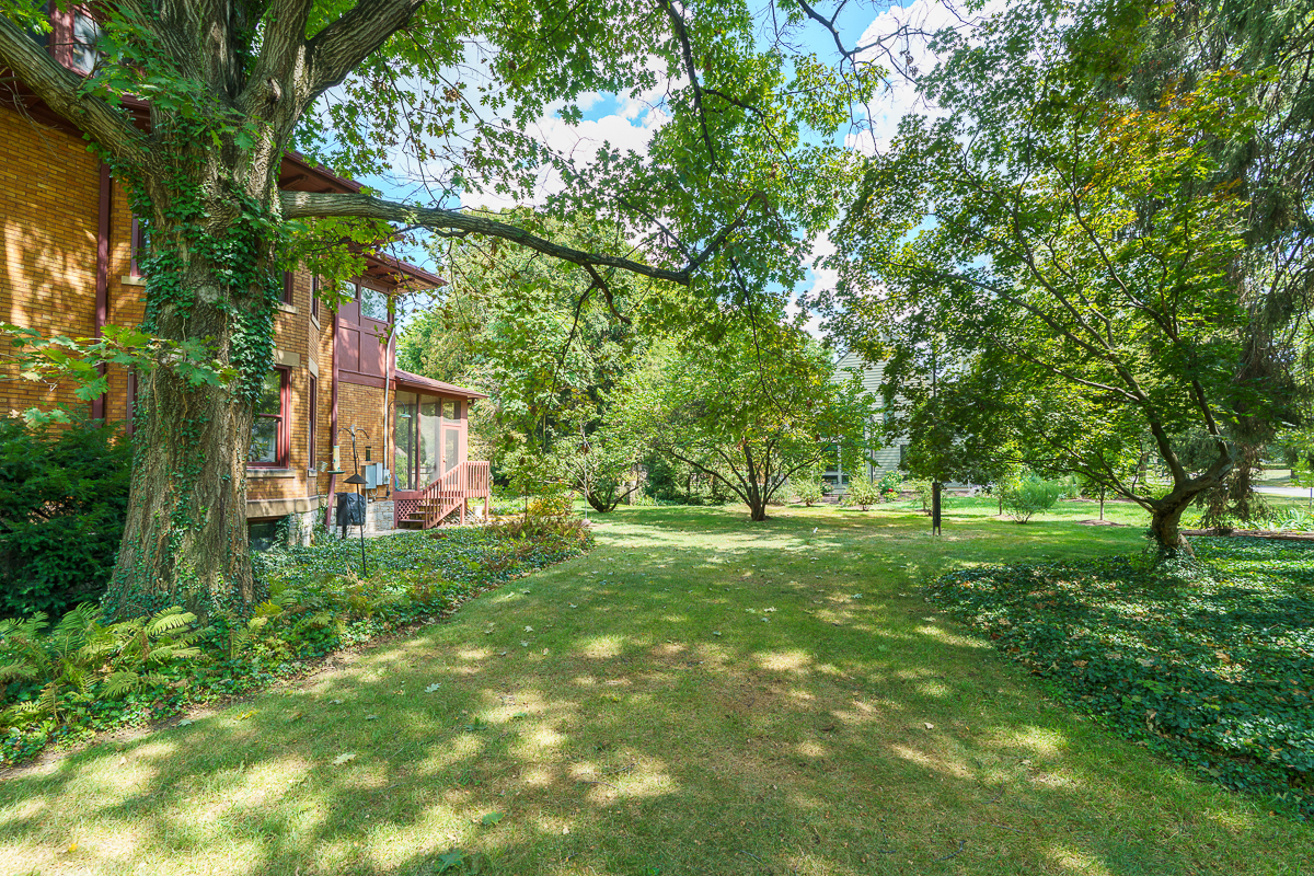 436 s Parkview Ave-13