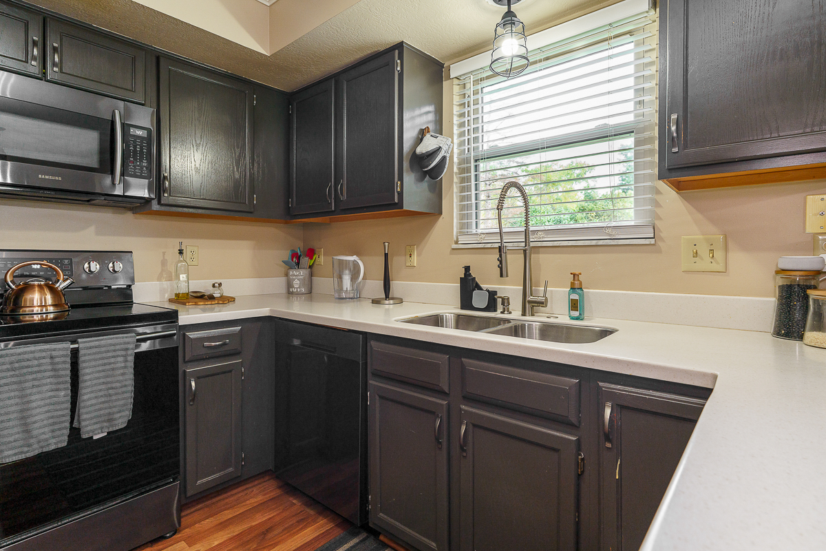 492 Glenside Lane-26