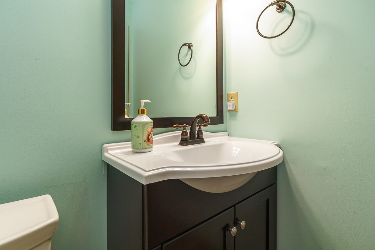 492 Glenside Lane-30