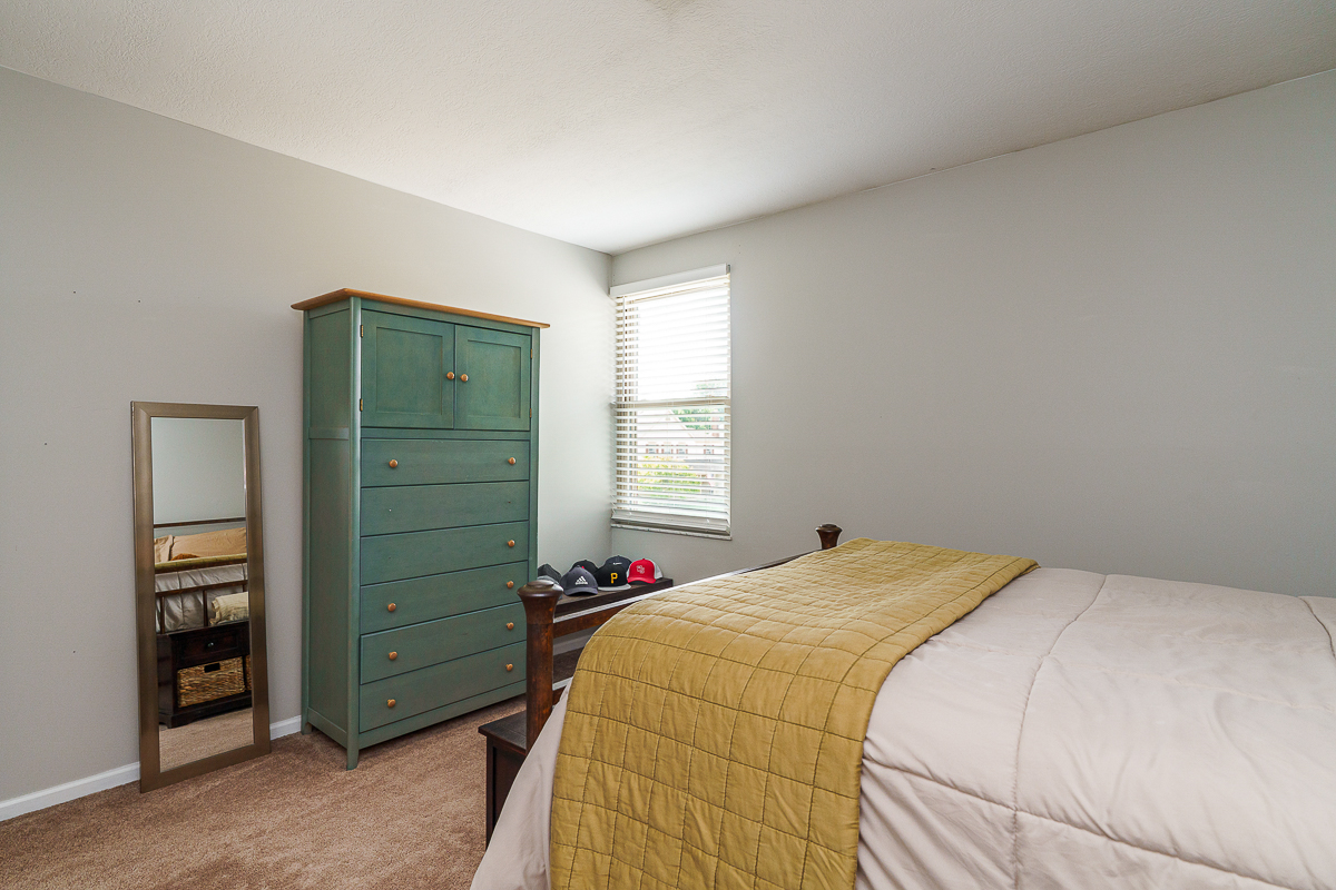 492 Glenside Lane-41