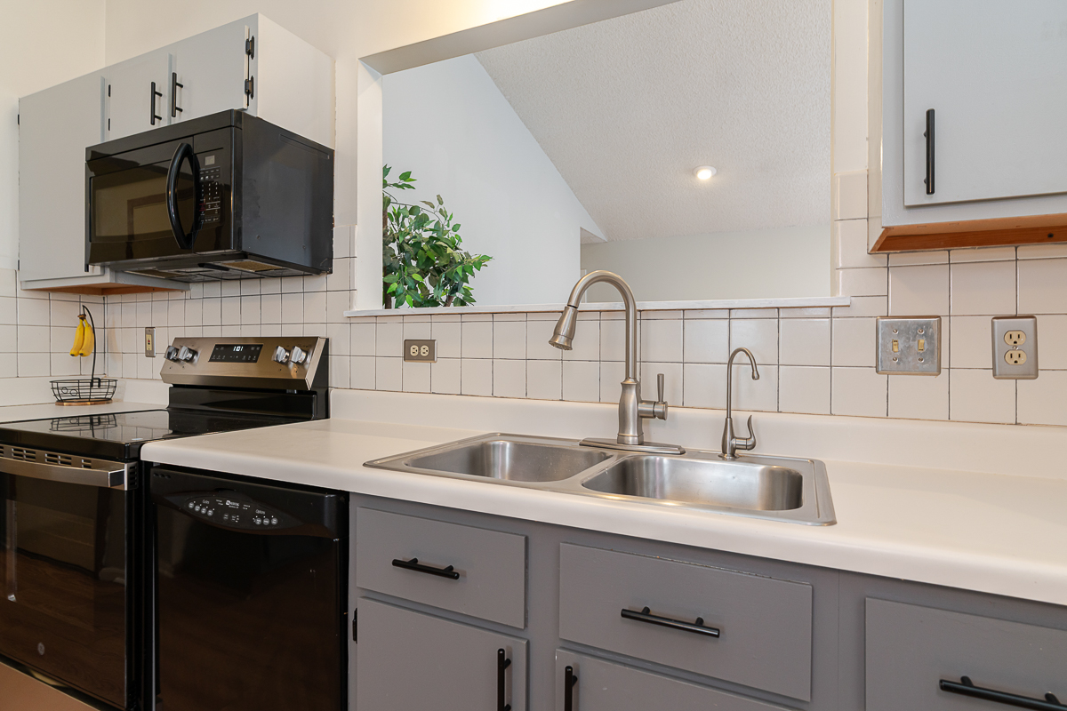 4976 Silver Bow Dr-16