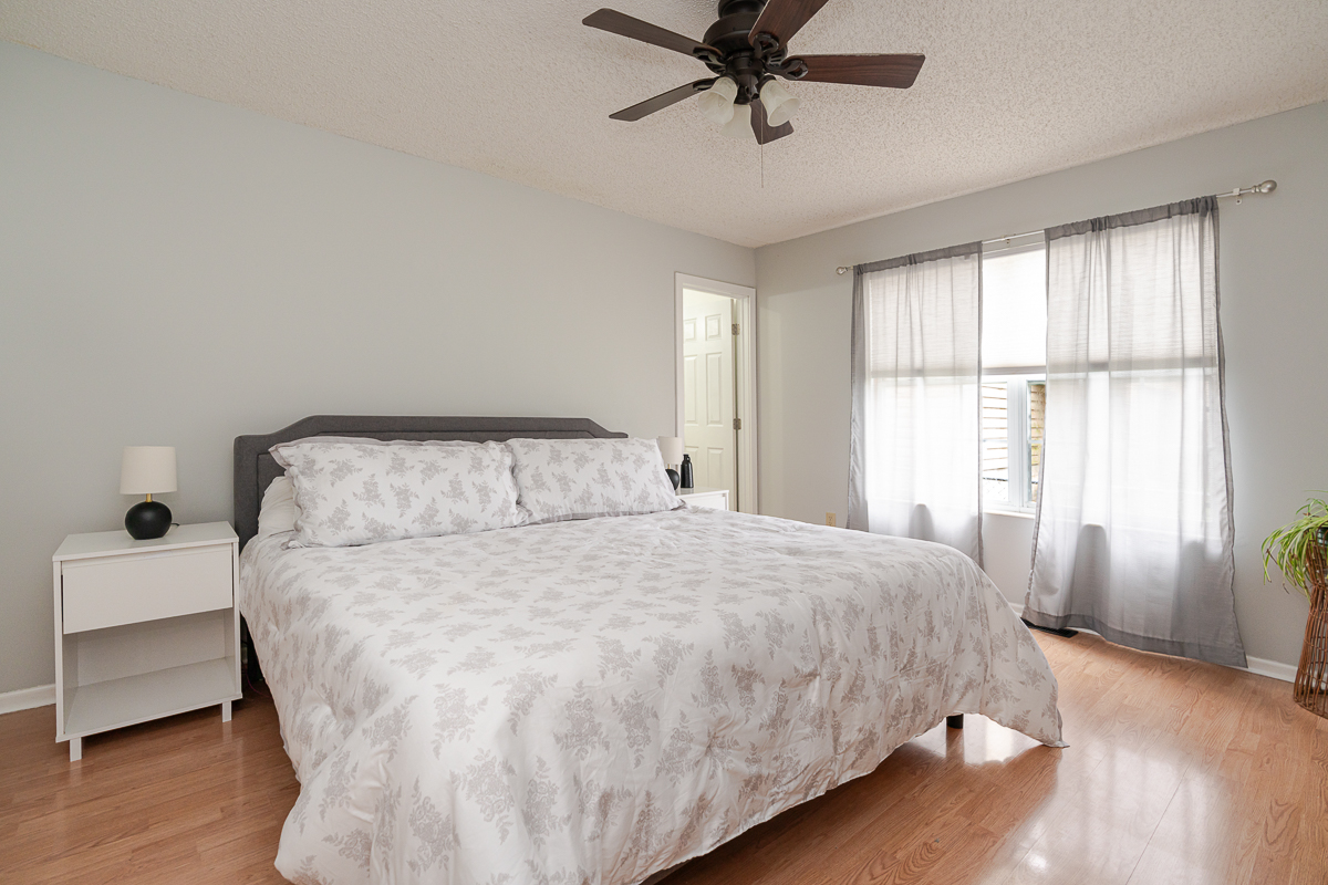 4976 Silver Bow Dr-23