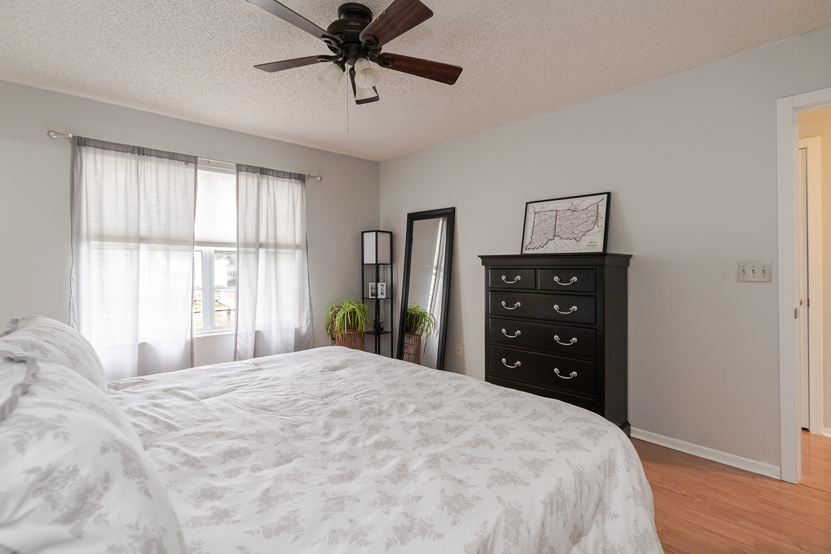 4976 Silver Bow Dr-24