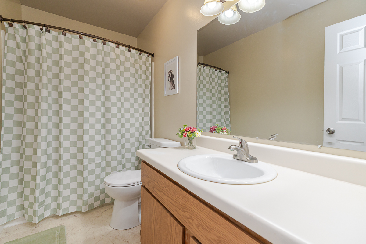 4976 Silver Bow Dr-30