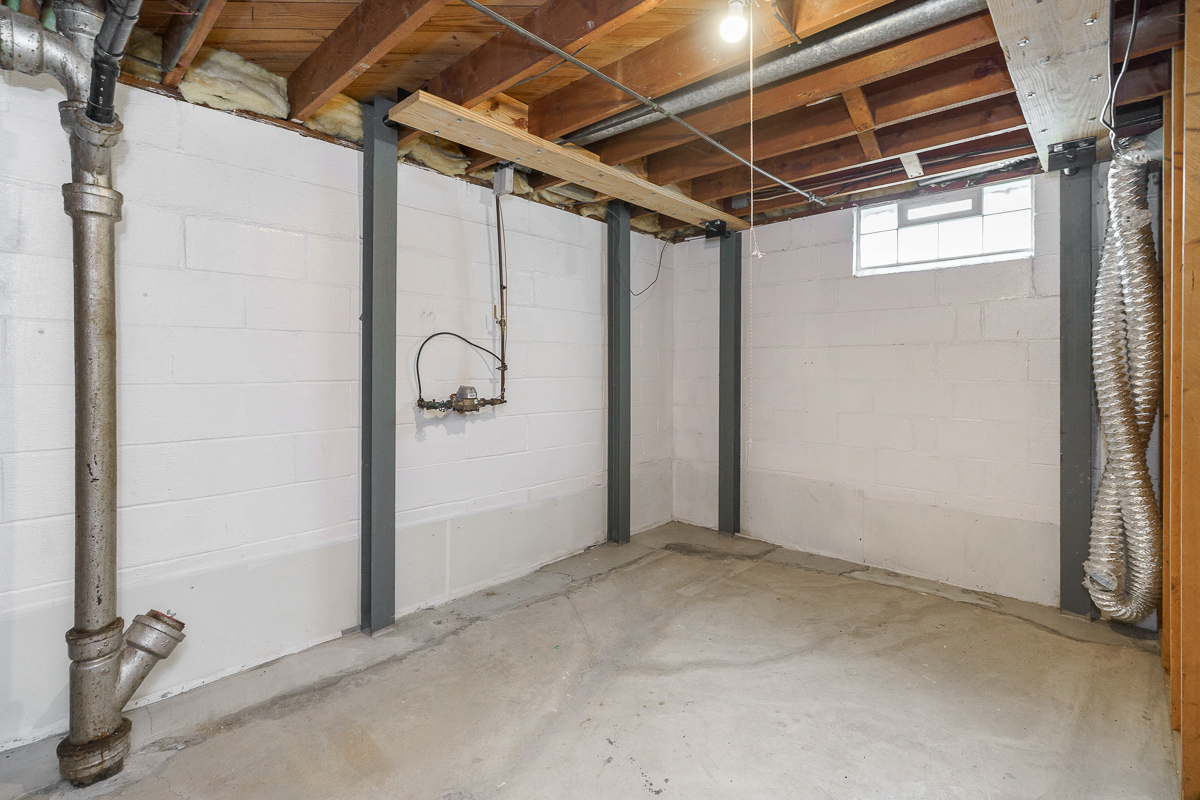 5275 Scioto Darby Road-13