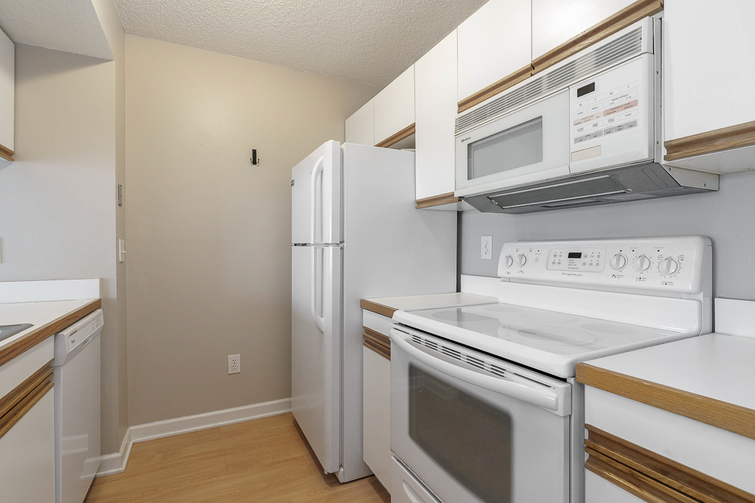 5418 Coral Berry Dr-22