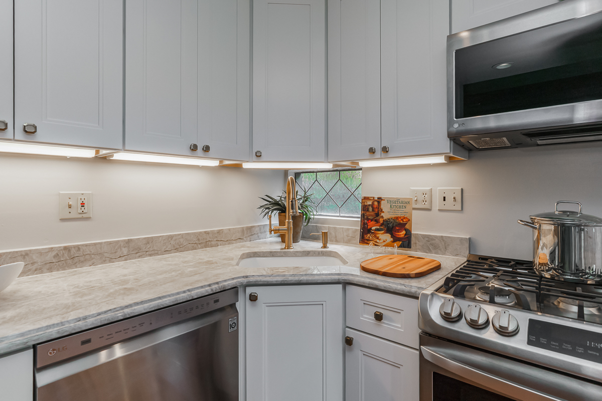 545 Cedar Alley-14