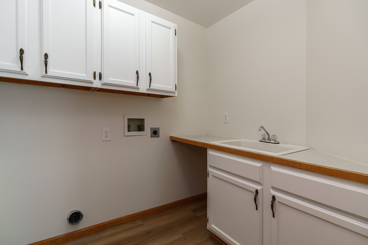 5641 Davidson Rd-33