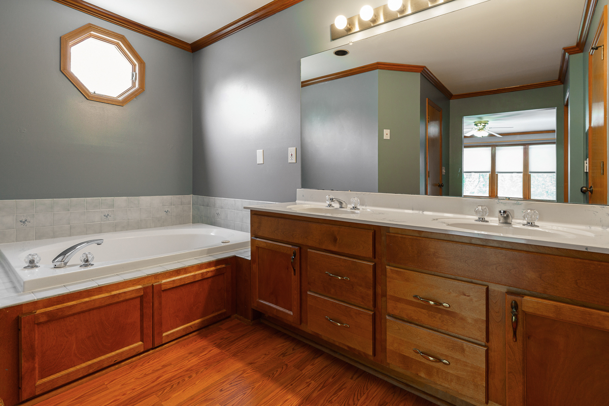 5641 Davidson Rd-42