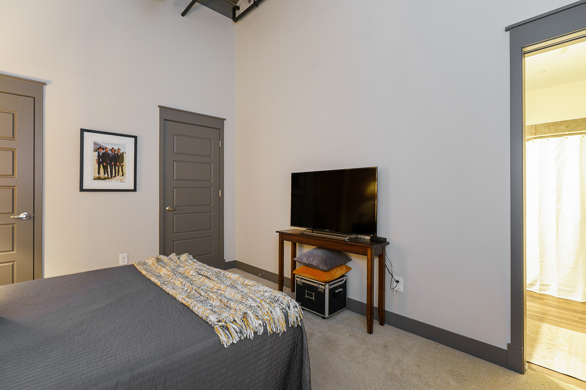 570 S Front St #104-24