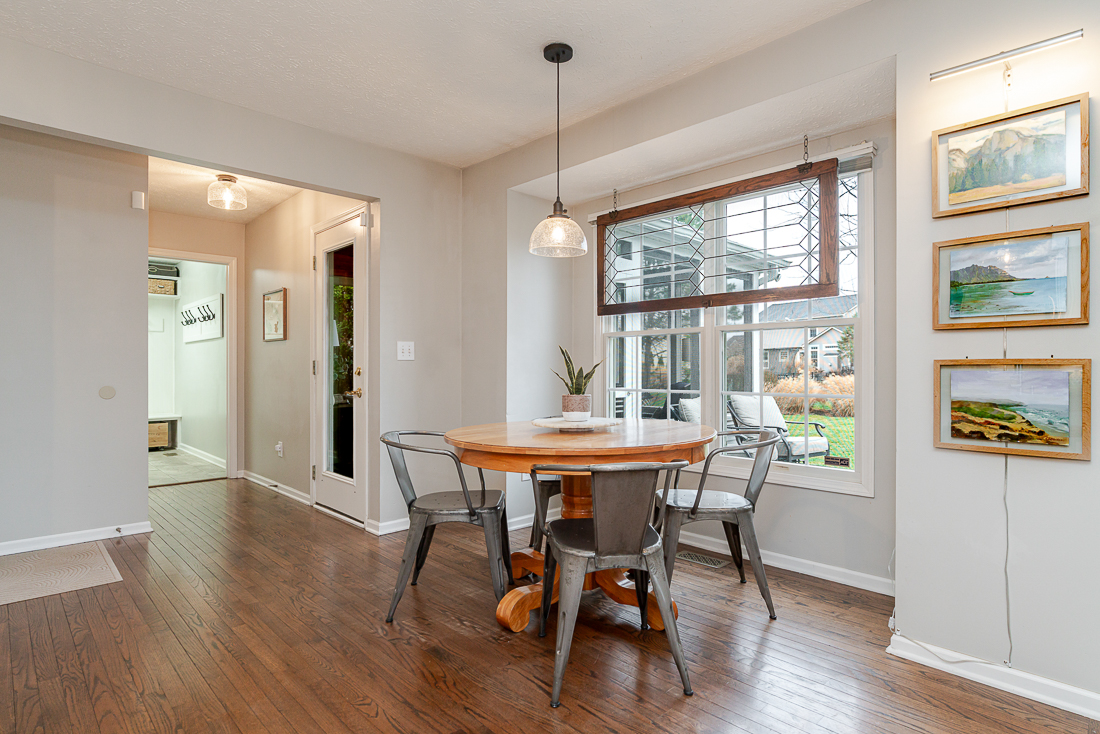 5794 Burnett Dr. N -25