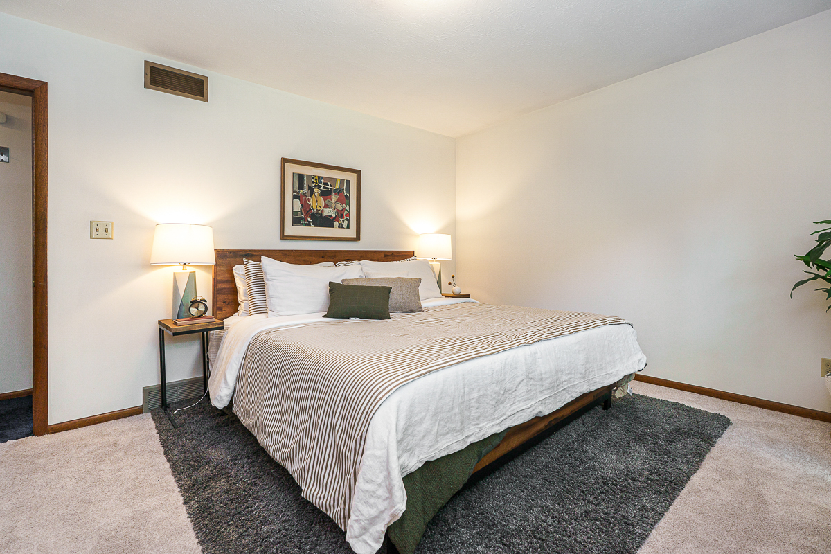 5861 Effingham Rd-38