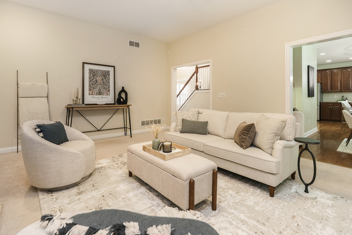 6061 Highland Hills Dr-24