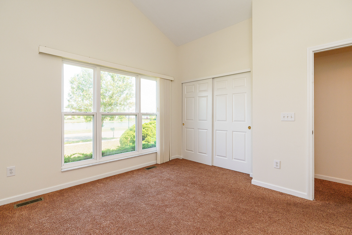 6177 Woodsview Way-44