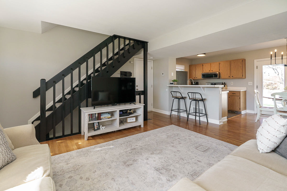 6180 Greenhaven Ave-19