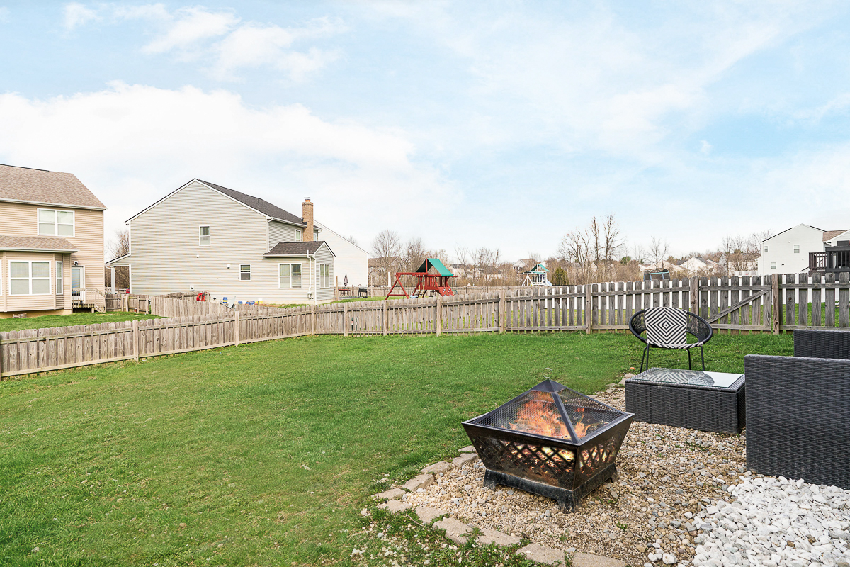 623 Azalea Fields Dr-15