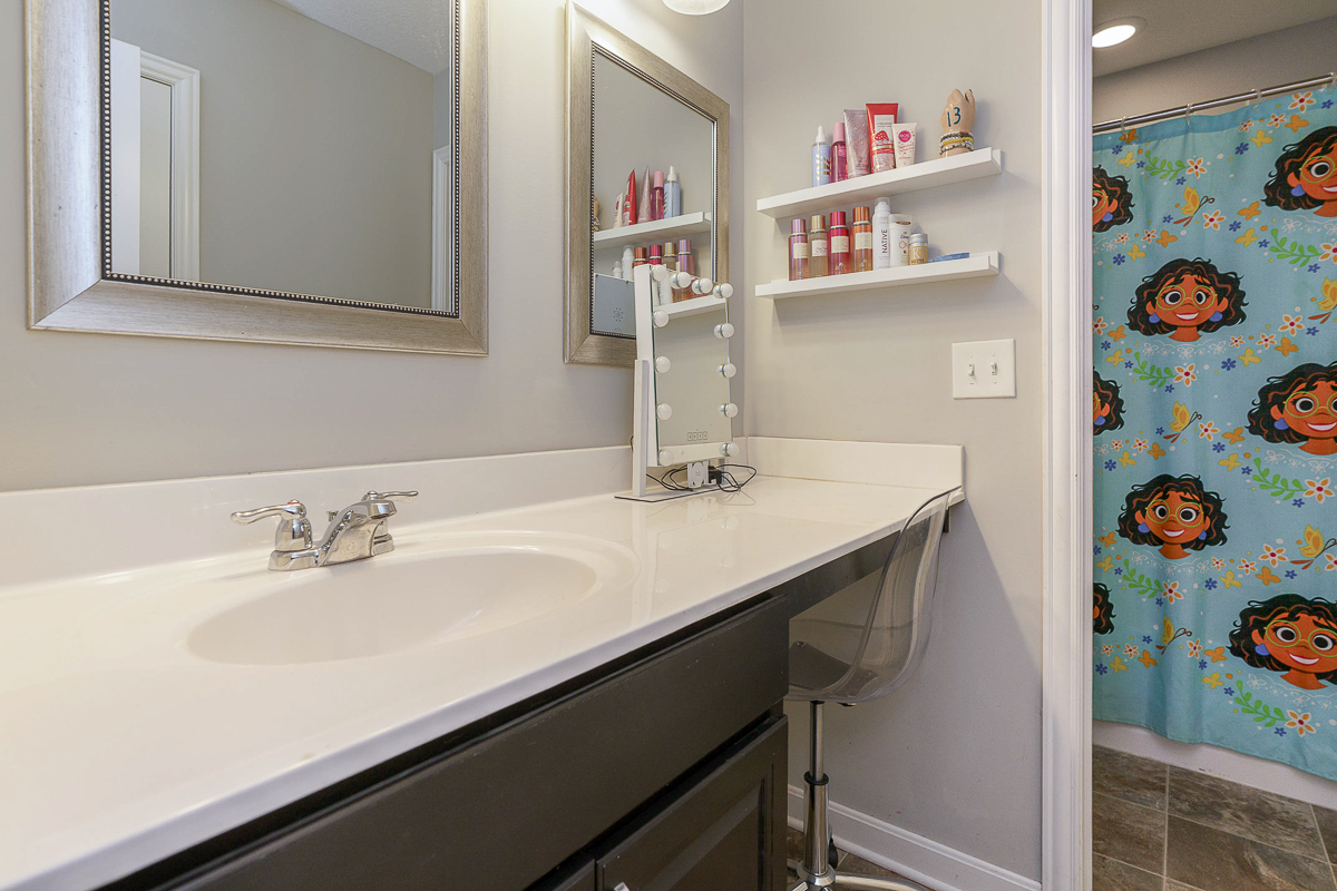 623 Azalea Fields Dr-39