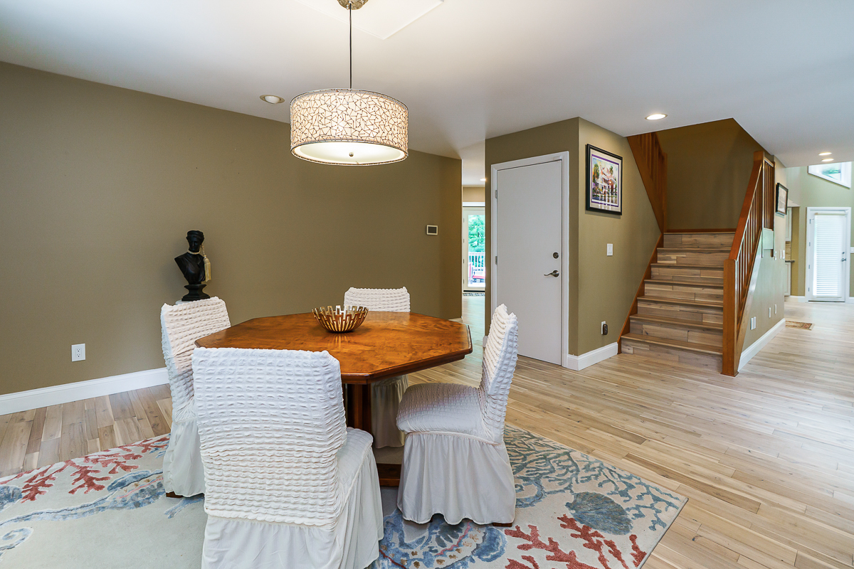 630 Woods Hollow Ln-59