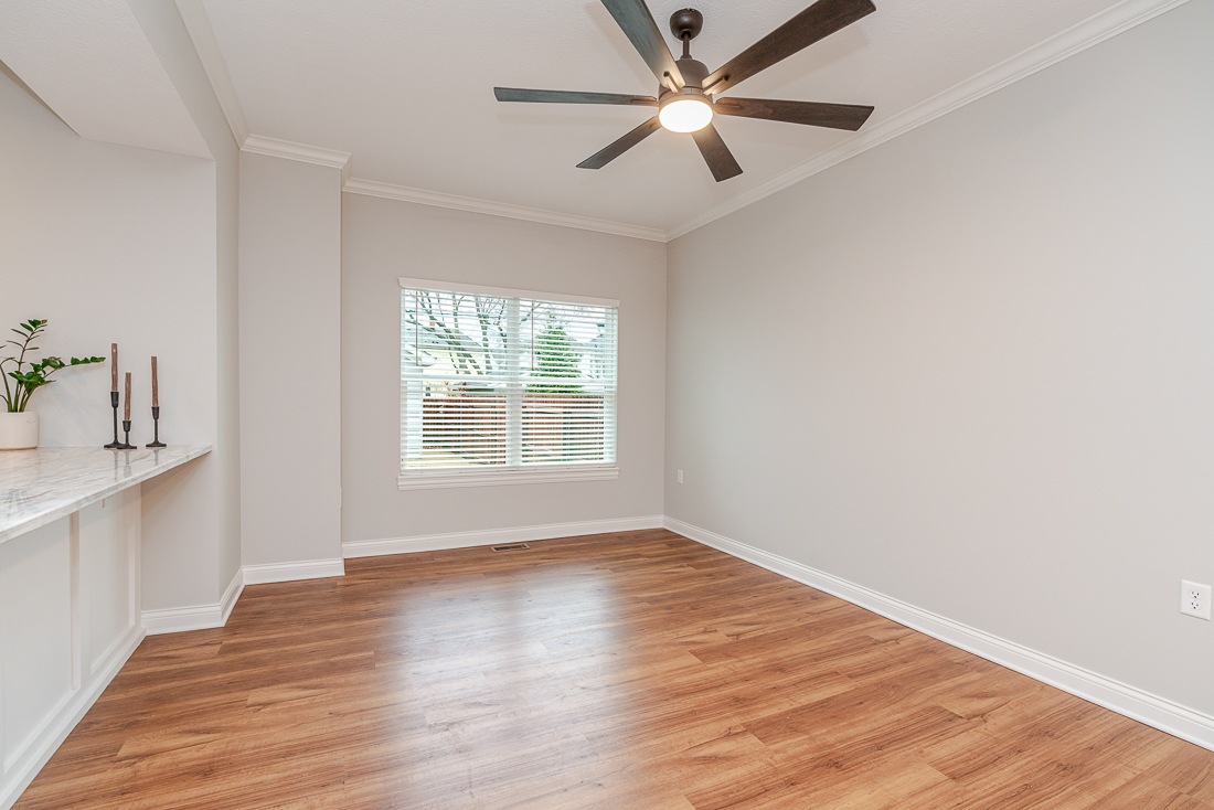 632 e Whittier St-11