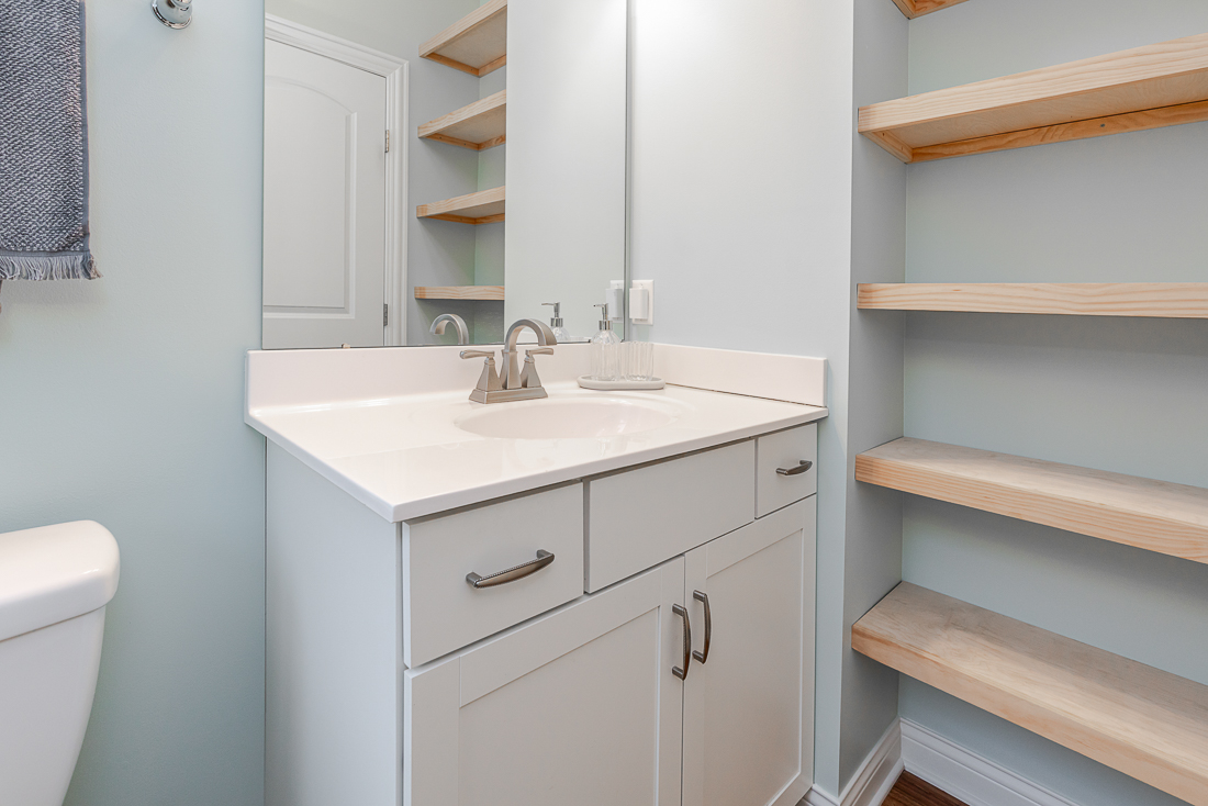 632 e Whittier St-17