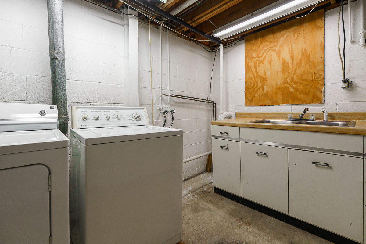 6496 Hearthstone Ave-10