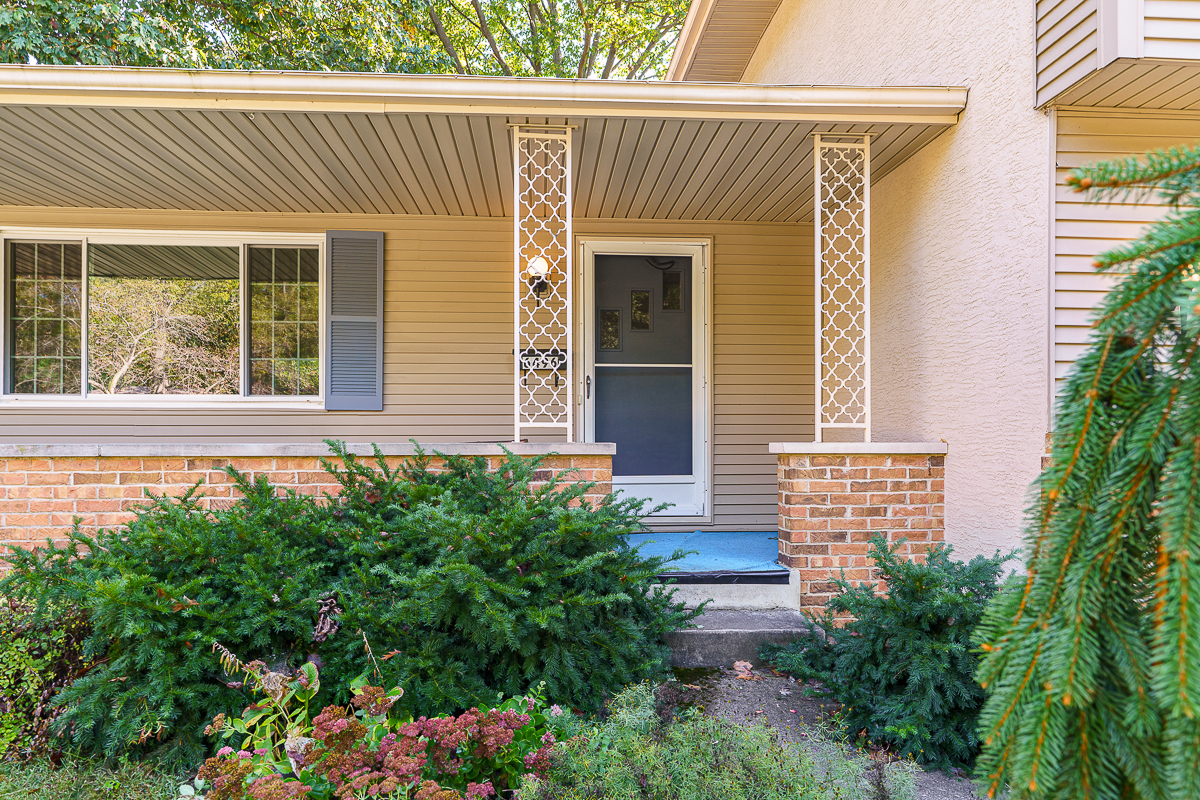 6496 Hearthstone Ave-3