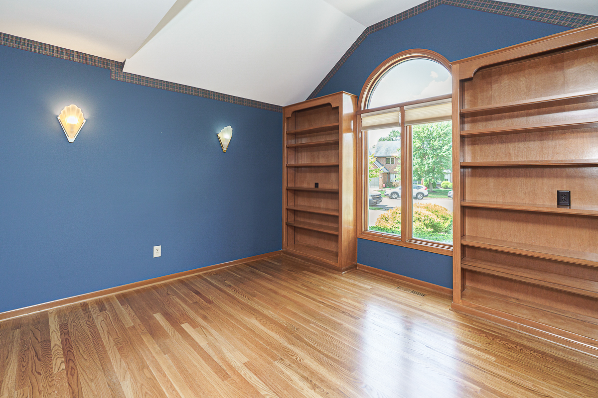 6730 Kensington Way-18