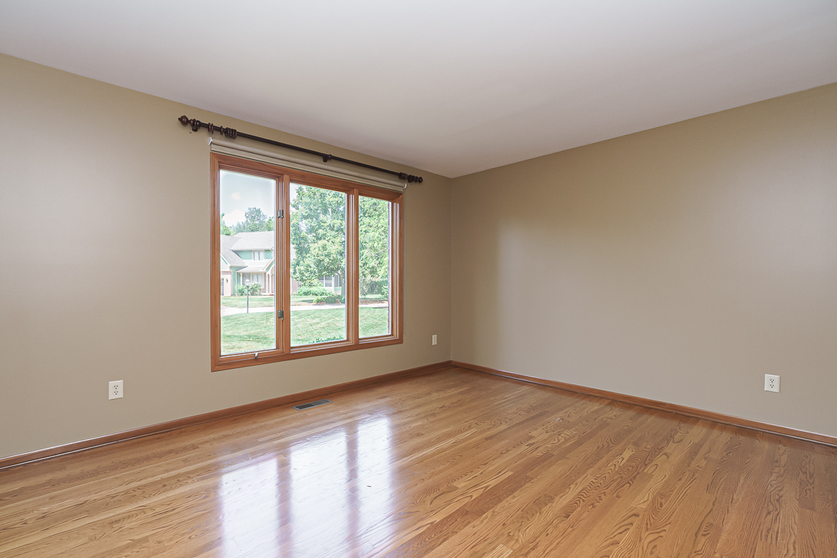 6730 Kensington Way-20