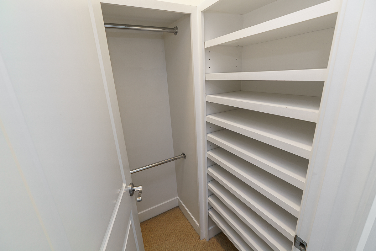 250 Daniel Burnham Sq #707-50