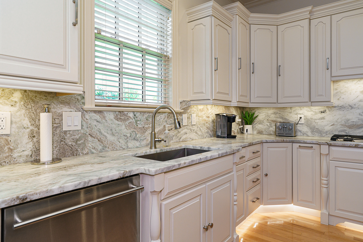 7335 Southfield Rd-14