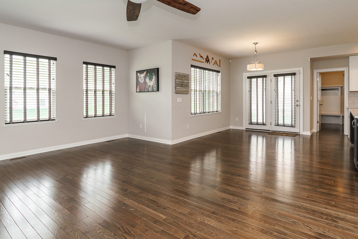 7365 Willowbush Dr-14