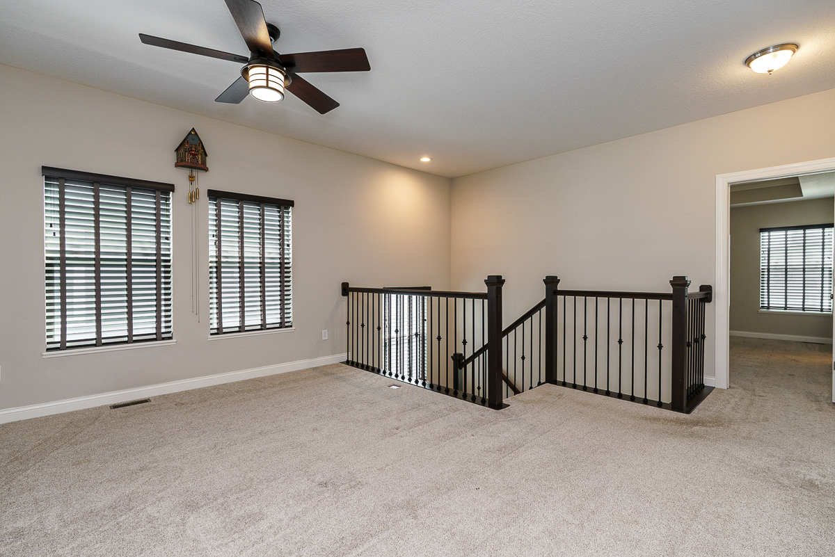 7365 Willowbush Dr-21