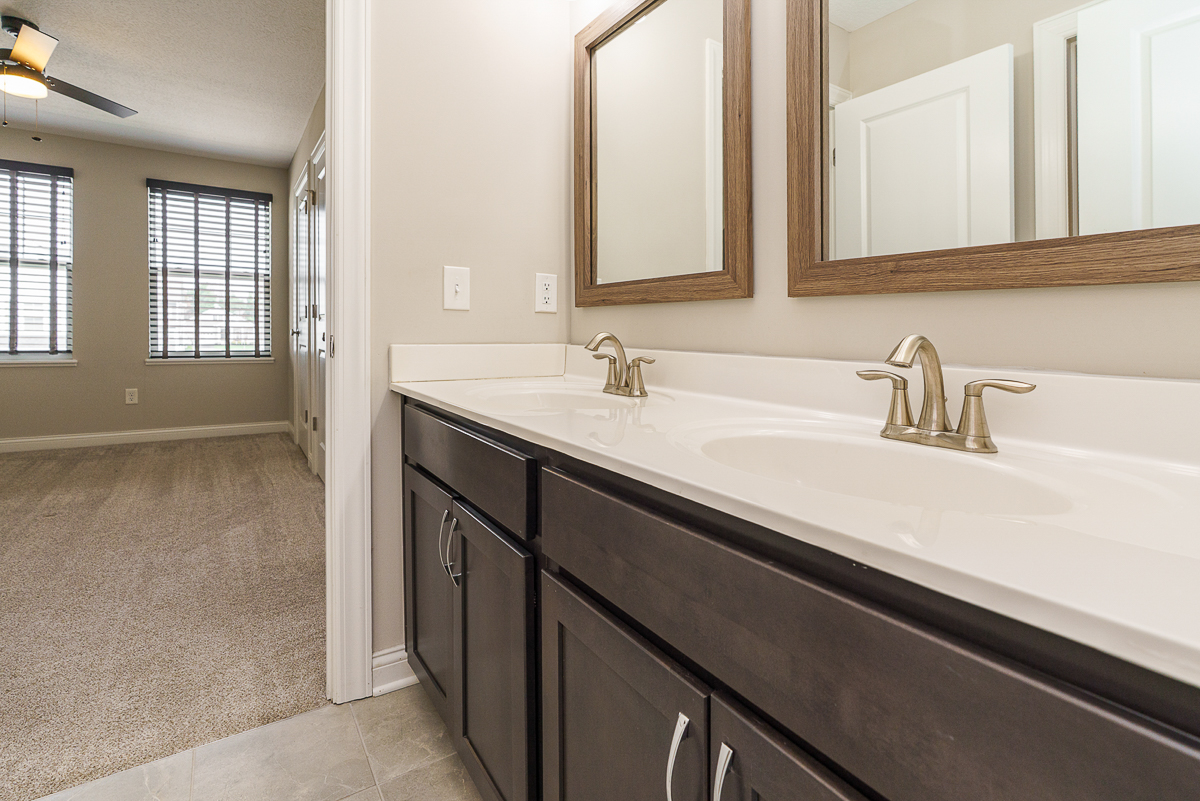 7365 Willowbush Dr-32