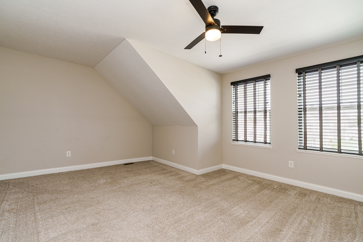 7365 Willowbush Dr-34