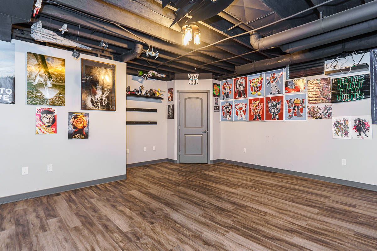 7365 Willowbush Dr-45