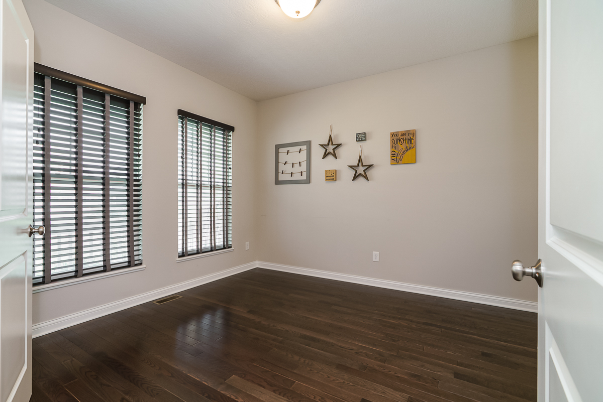 7365 Willowbush Dr-8