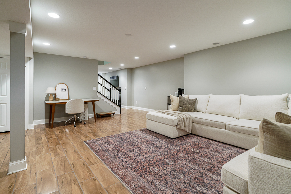 7444 Farmington Close-28