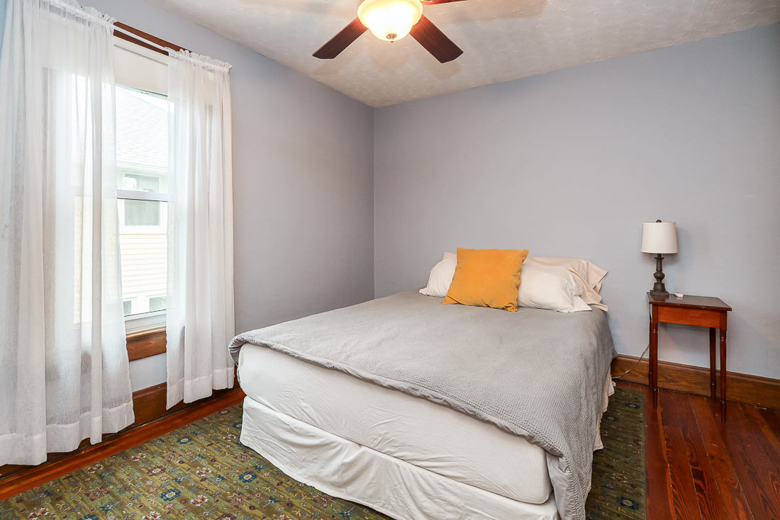 76 e Lakeview Ave-49