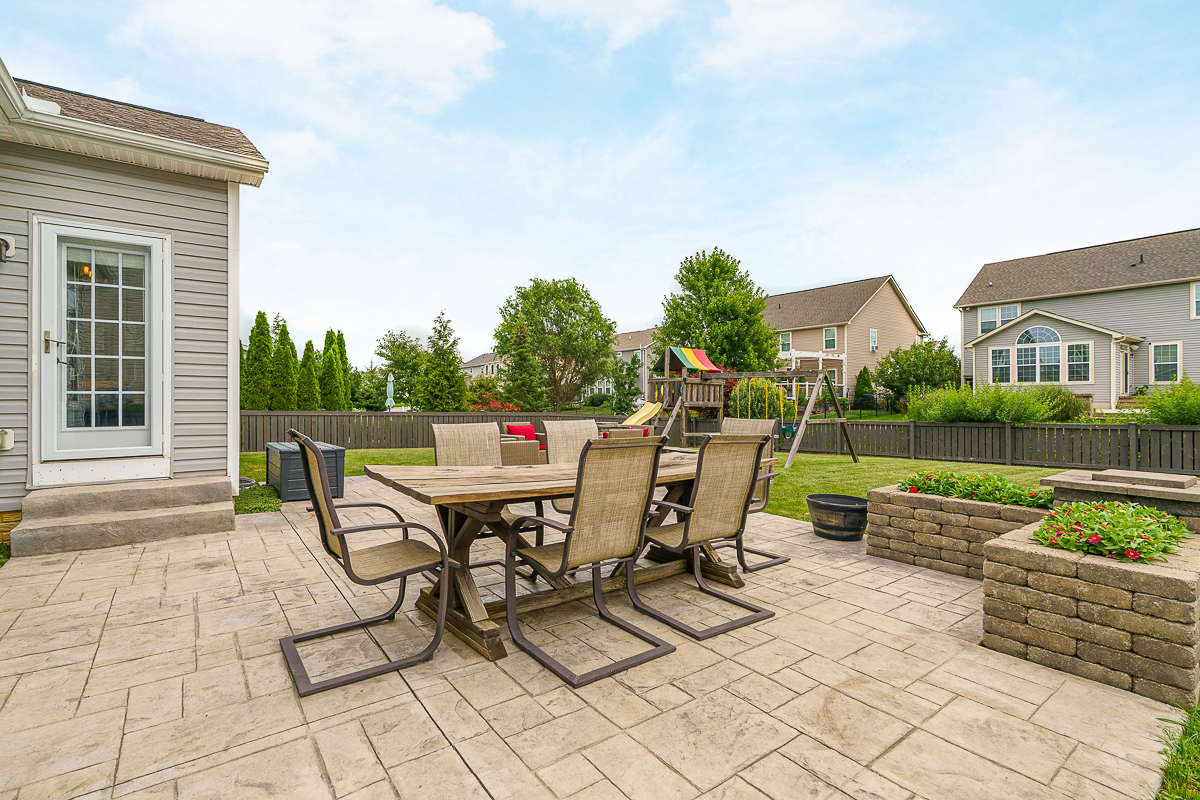 797 Oakley Dr-8